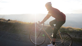 Such a Rapha-esque shot, no?