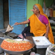 street vendor in new delhi